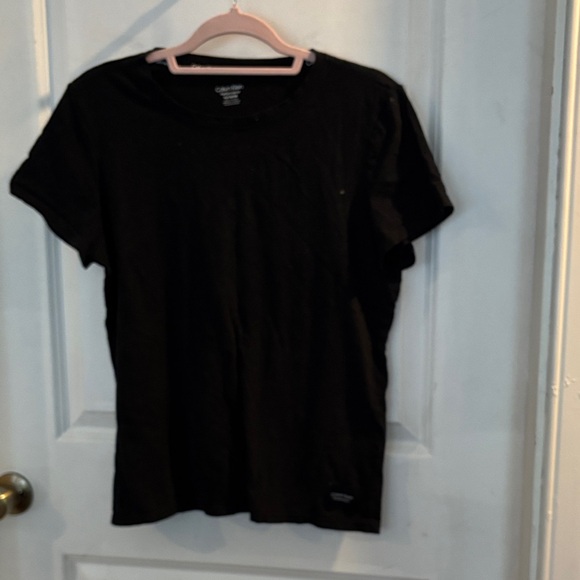Calvin Klein women’s  Classic Black Tee - Picture 1 of 3